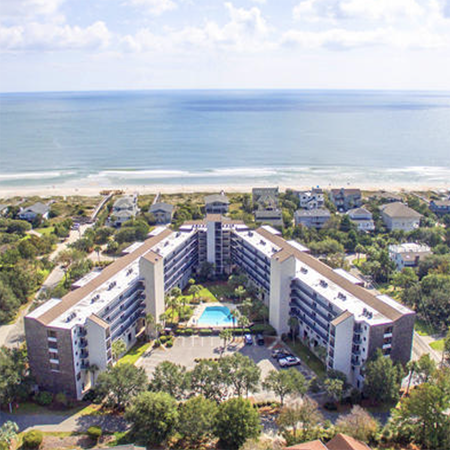 Amazing views of North Litchfield from this condo!