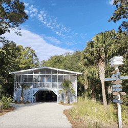 Save 20% Bring Your Furry Friends! Dog-Friendly at North Litchfield Beach